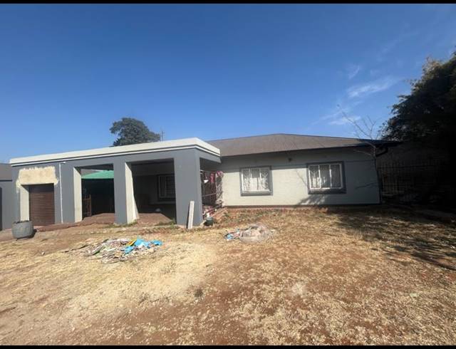 6 BEDROOM HOUSE FOR SALE IN VANDERBIJLPARK CW 6